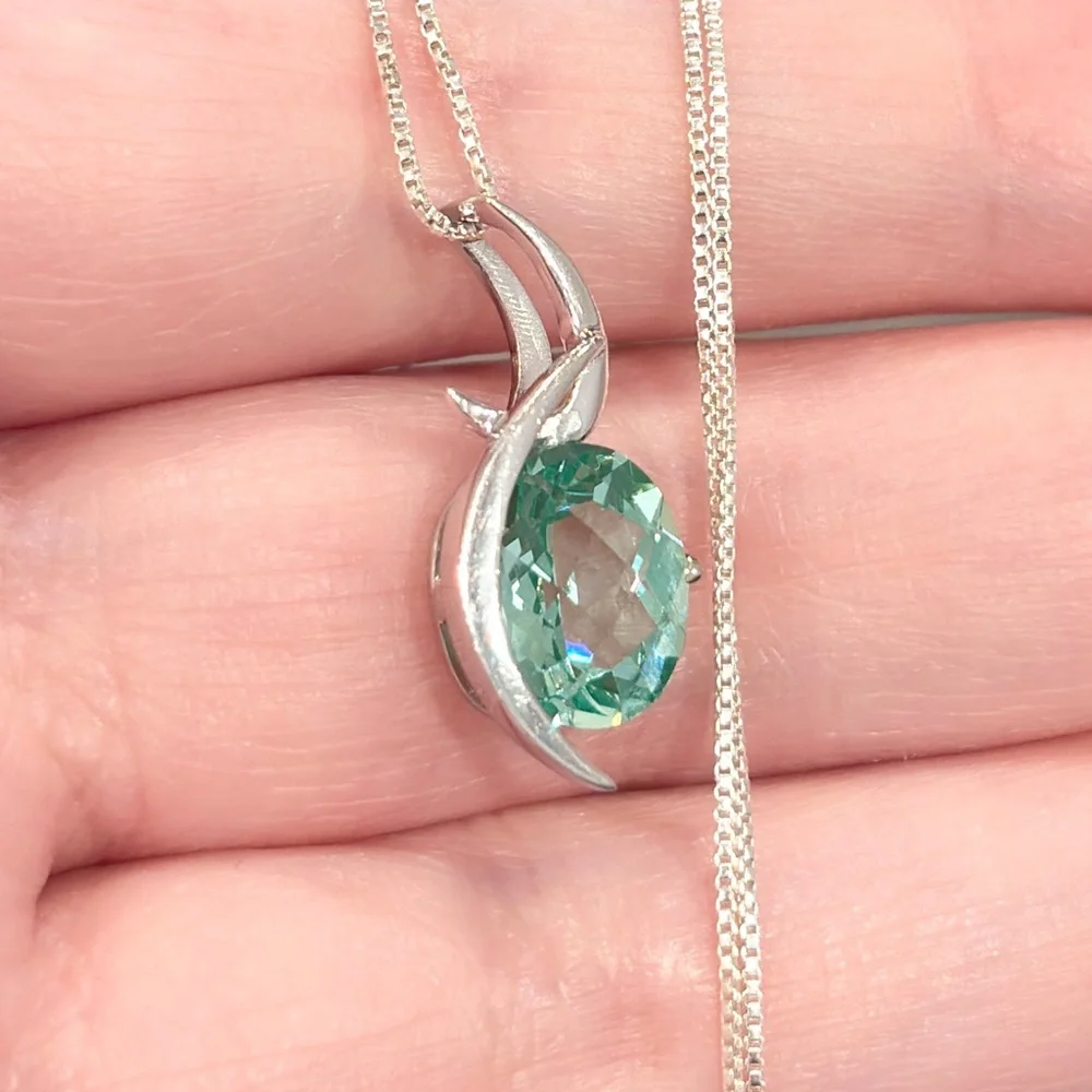 Vintage 14K Green Spinel Pendant: White Gold Crescent Abstract Slider Piece - Picture 7 of 14